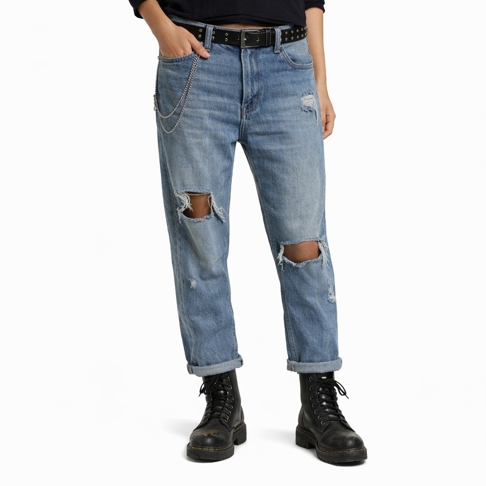Sky and Sparrow Distressed Straight Leg Jeans Medium Wash Tomboy Grunge Size 9